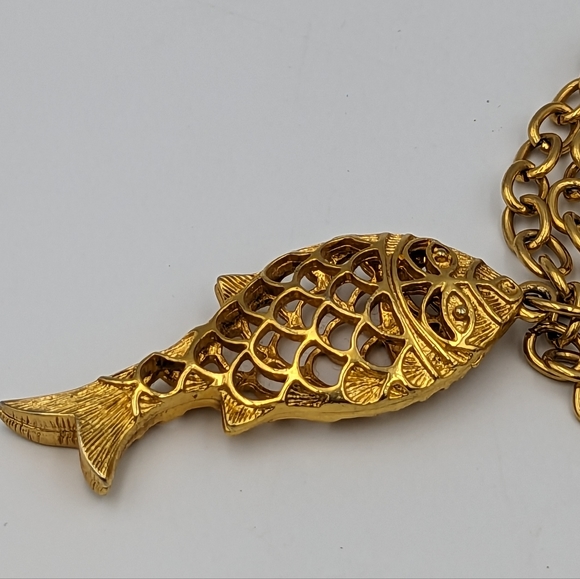 Statement Gold Tone Mid-Century Modern Fish Pendant 2.5" on a Long Chain 32' - Picture 6 of 10